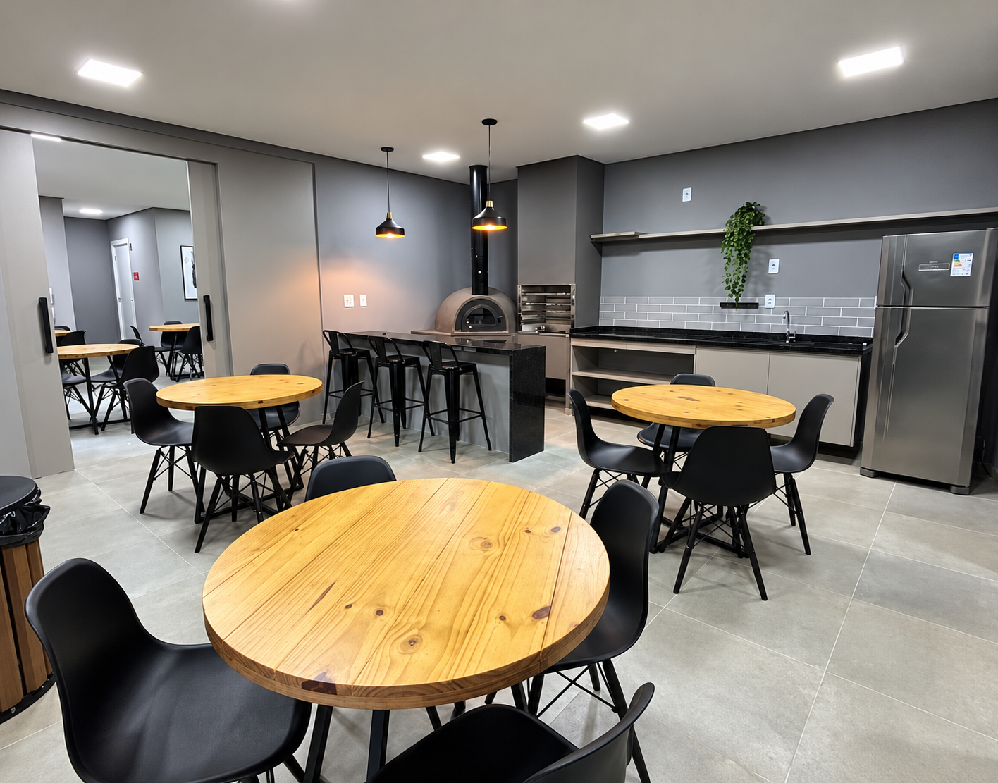 Espaço gourmet no HM Maxi Campinas